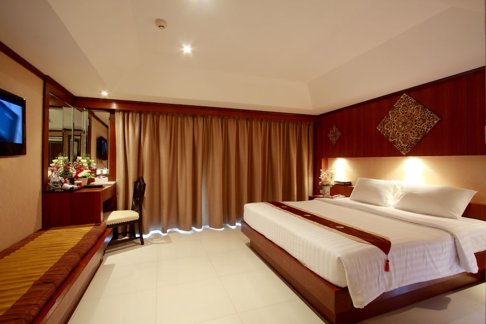 Rayaburi Hotel Patong 22/52