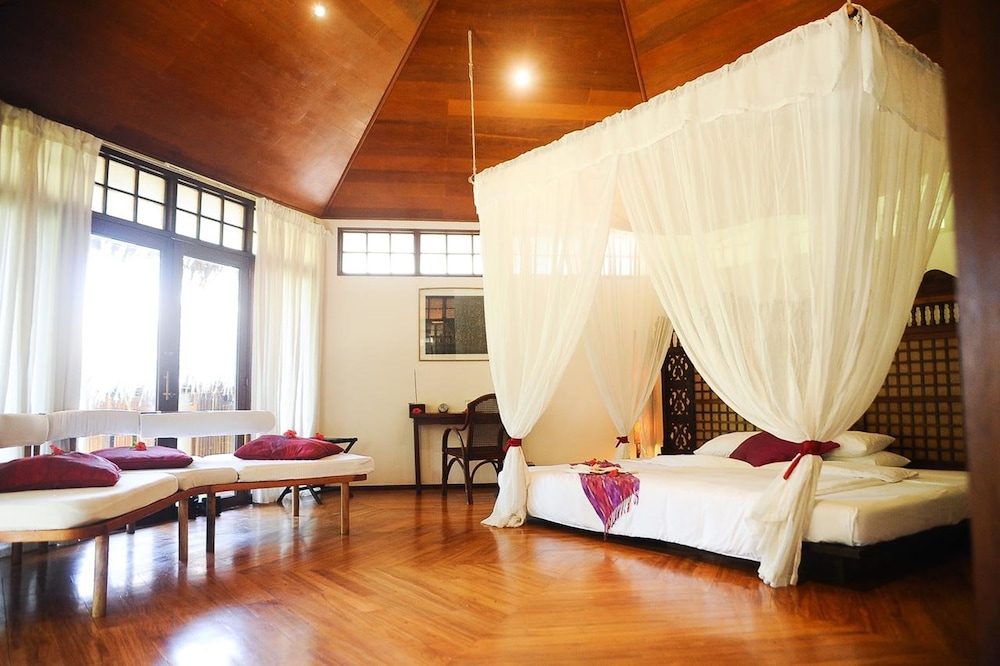 Mandala Spa and Resort Villas 5/50