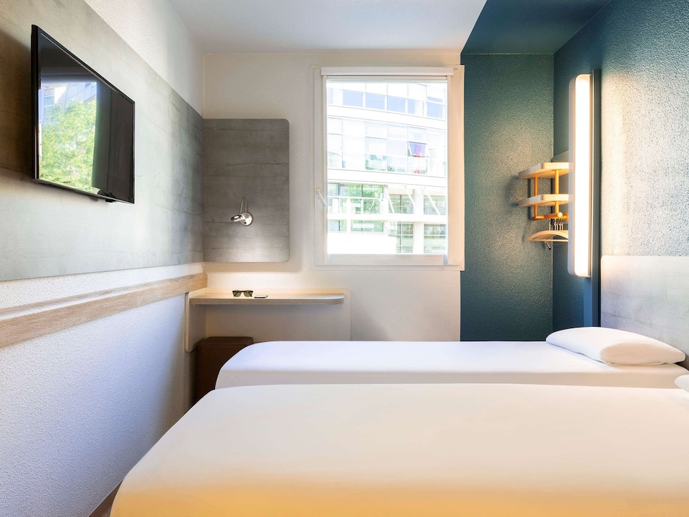 Ibis Budget Bordeaux Centre Gare Saint Jean 45/72
