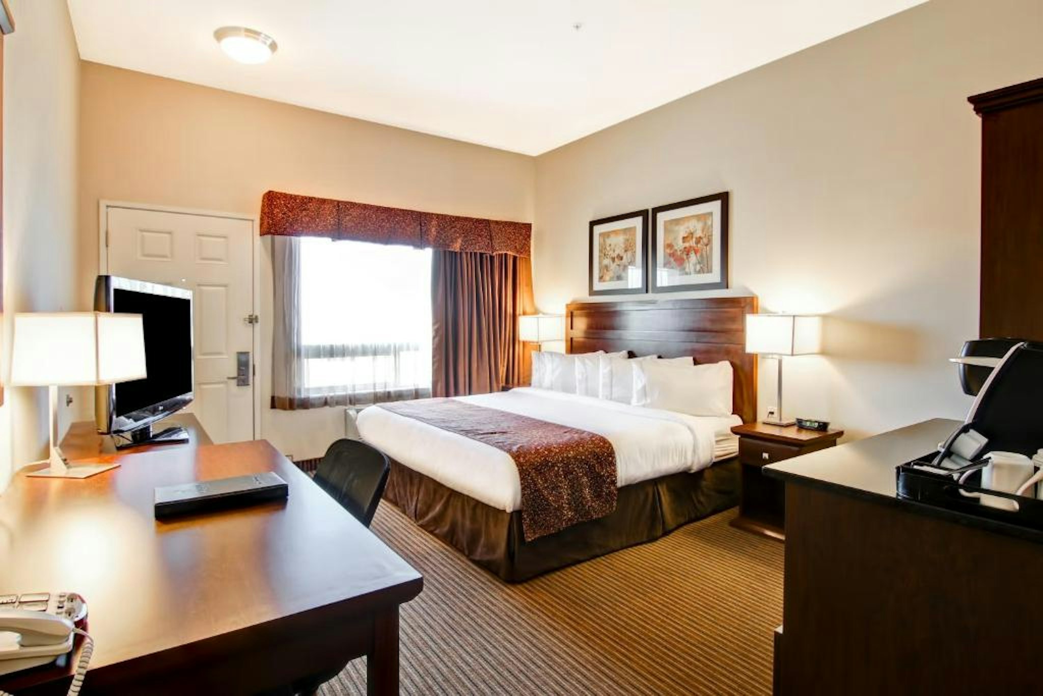 Canalta Hotel Tisdale 4/12