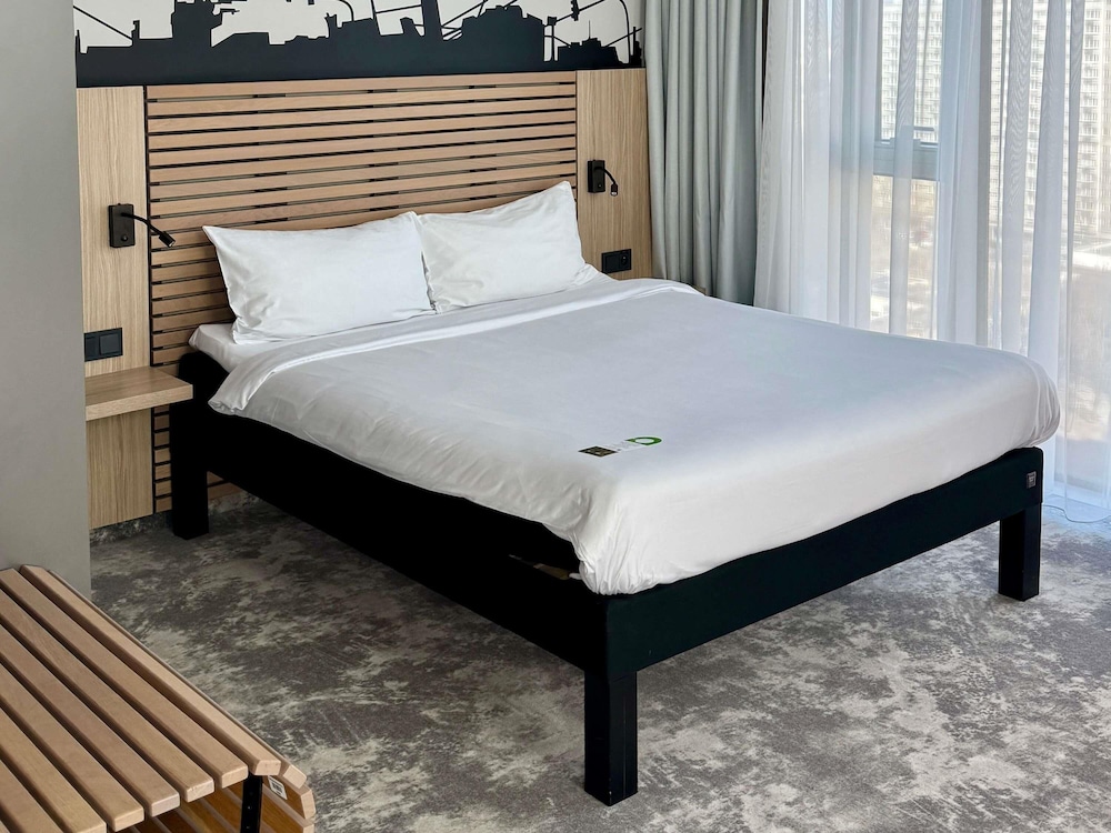Ibis Styles Warszawa City 28/75