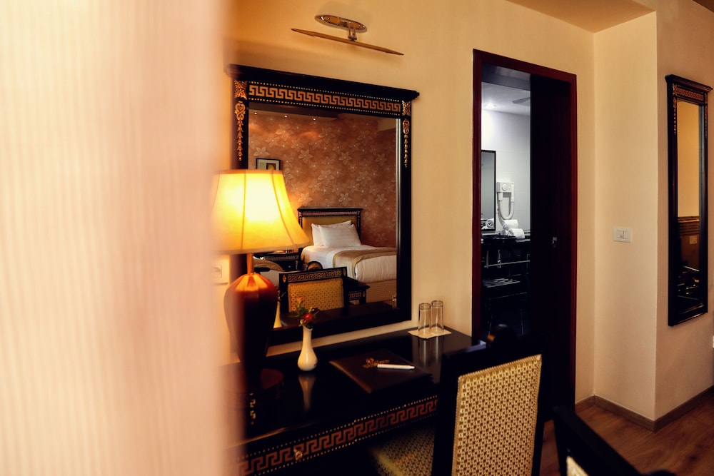 Grand Hotel Europa 18/50
