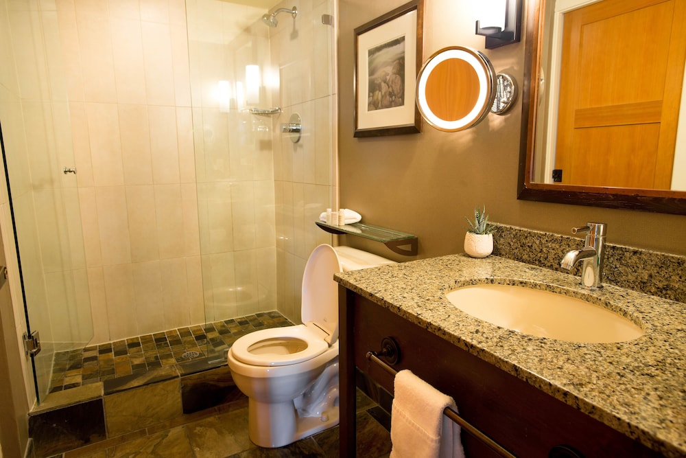 Sundial Boutique Hotel 63/64
