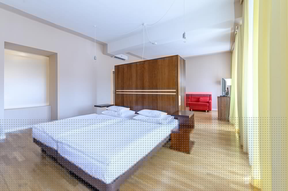 Hotel Caroline 15/60