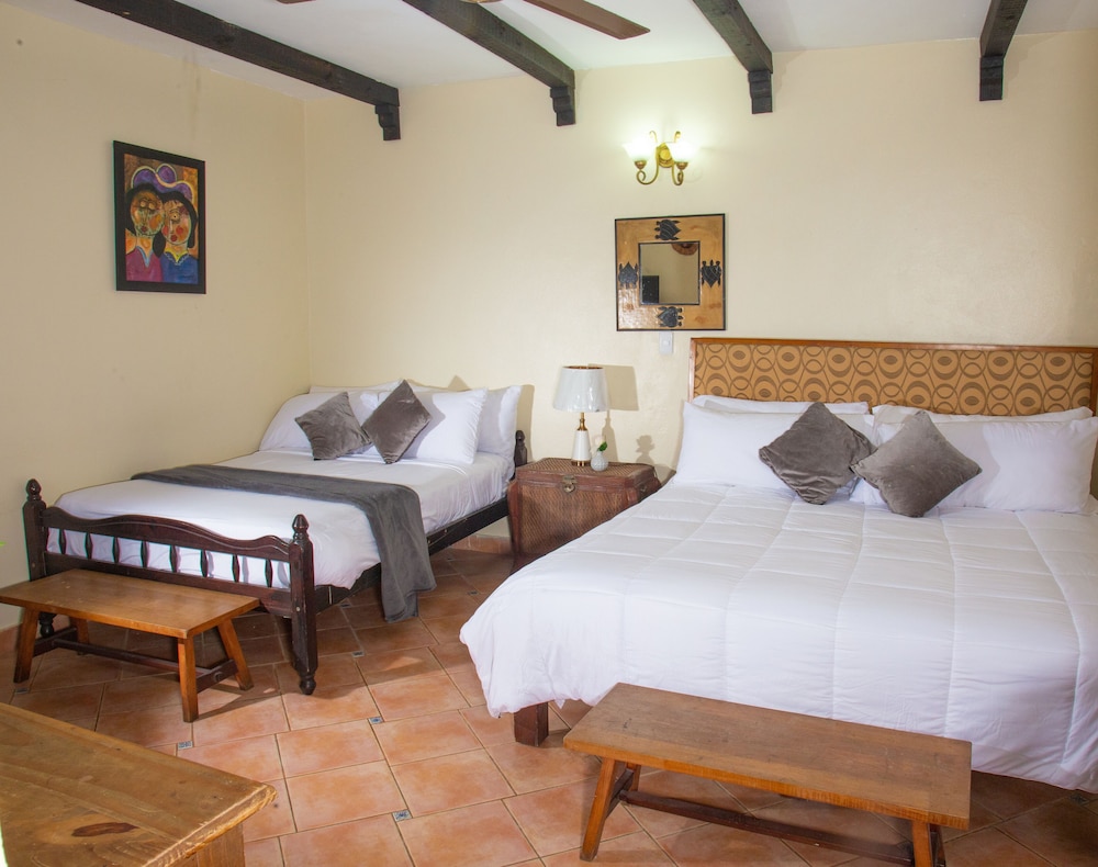 Hotel Dona Elvira 15/70