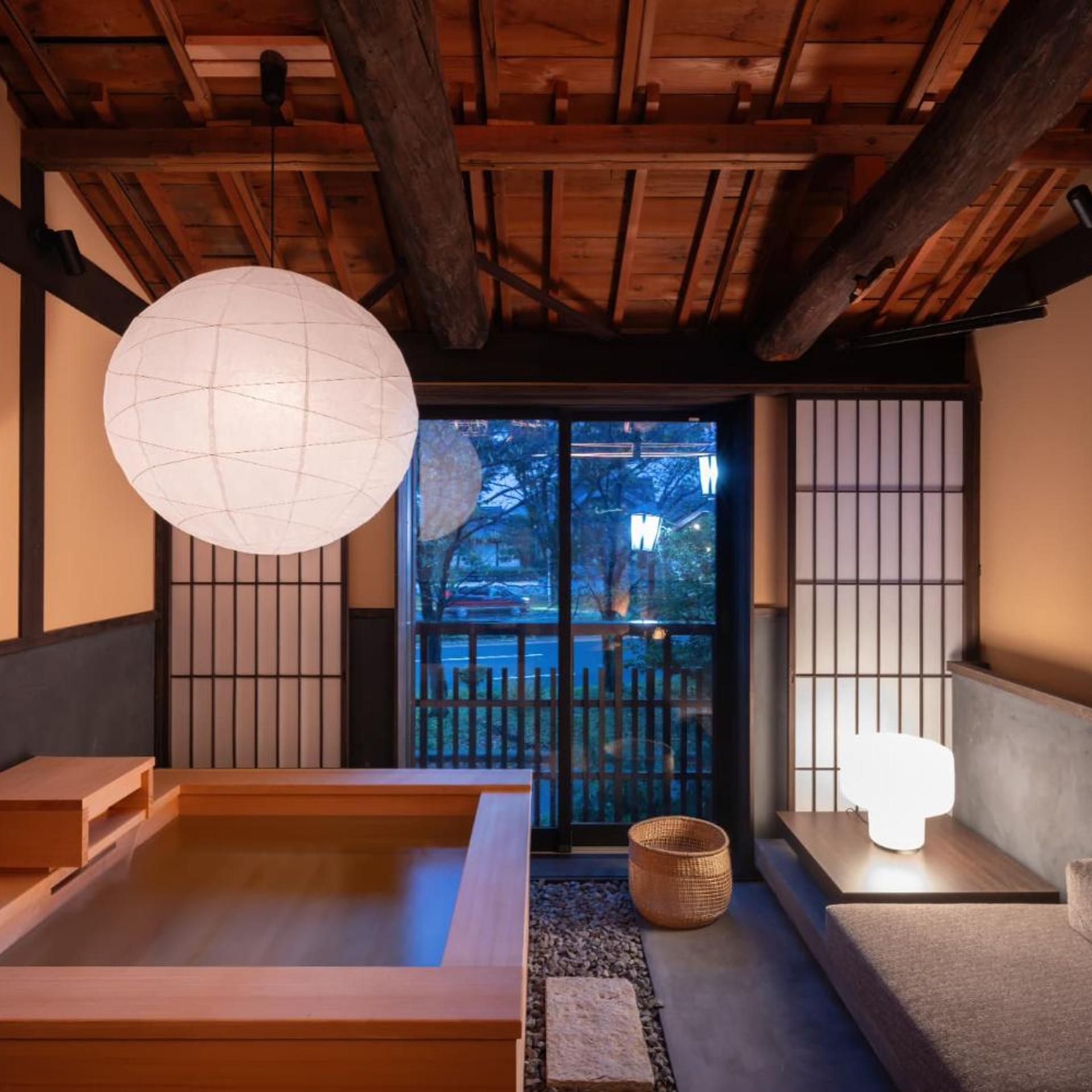 Nazuna Kyoto Higashi Honganji 42/49