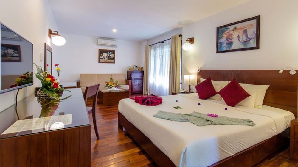 Vinh Hung Riverside Resort 59/78