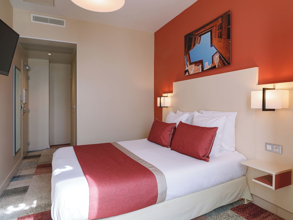 COMFORT, DOUBLE OR TWIN BED