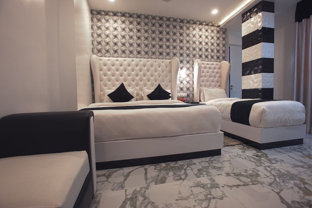 Zo Rooms Assi Ghat Shivala Market 14/49