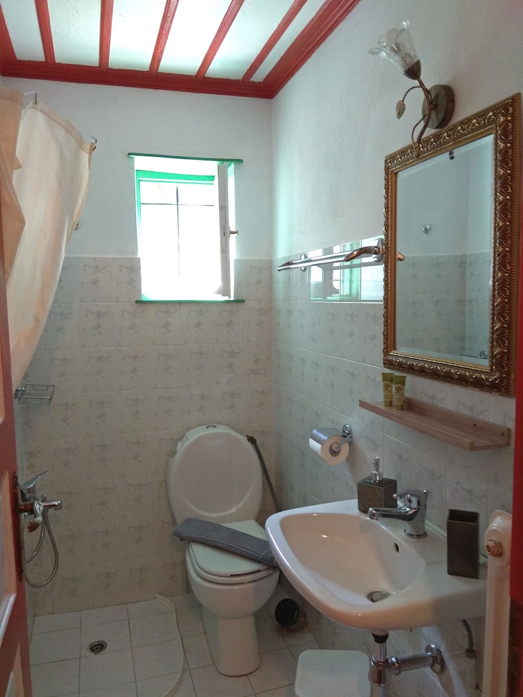 Guesthouse Iro 23/26