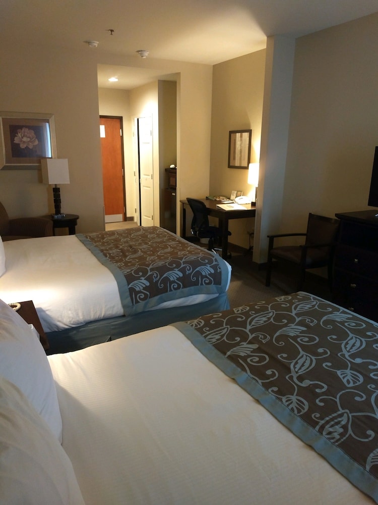 Wingate by Wyndham New Braunfels 7/31