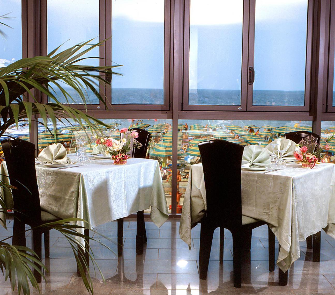 Foschi Peninsula Hotel 42/53