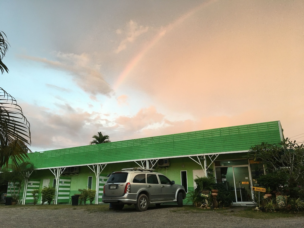 Go Green Resort 7/37