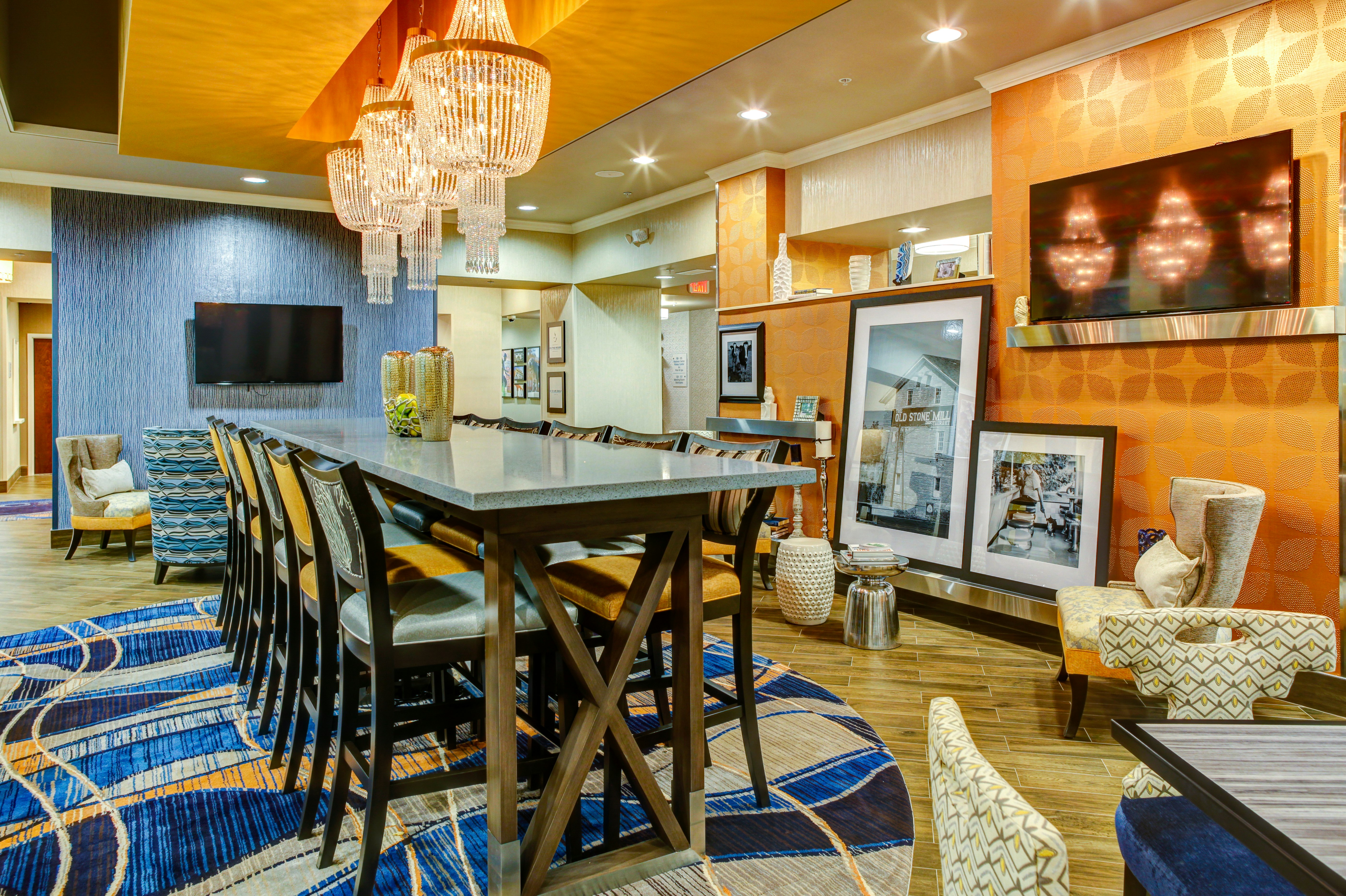 Hampton Inn & Suites Columbus 36/47