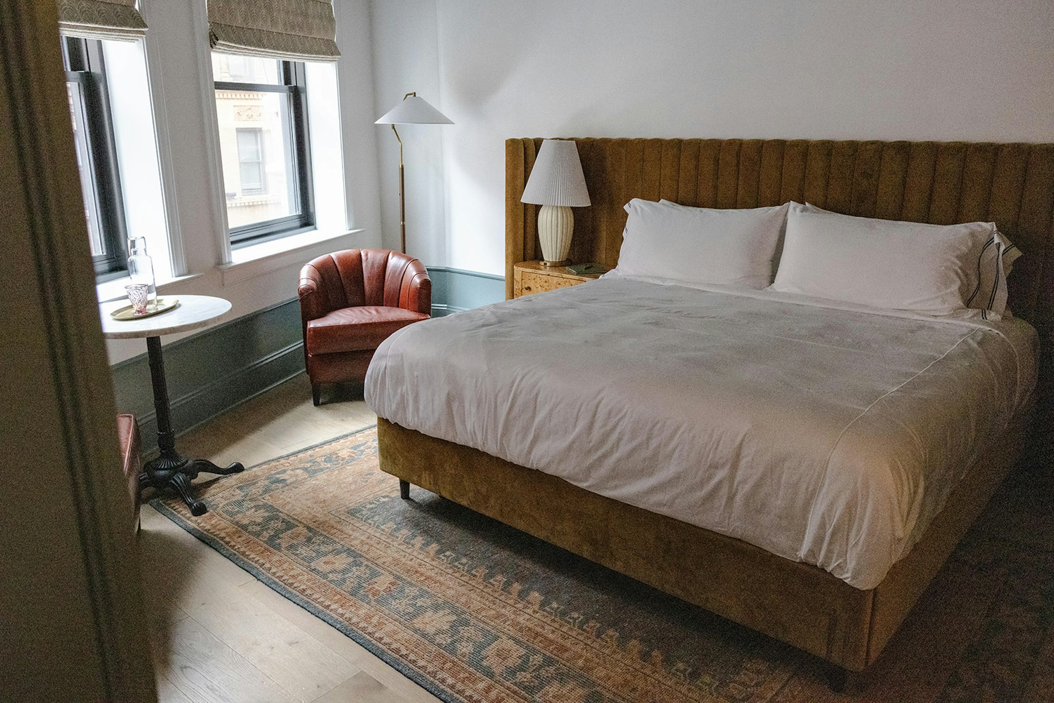 Fidelity Hotel 8/50