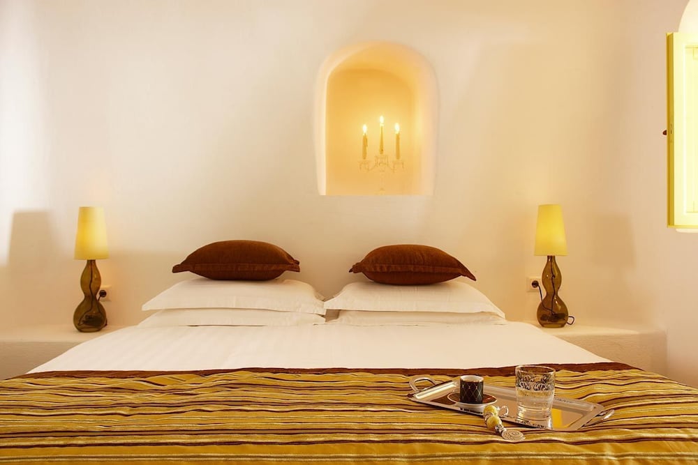 DREAMS LUXURY SUITES 18/50