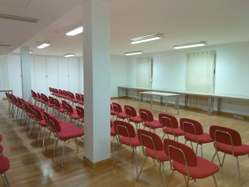 AHC Caceres 13/29