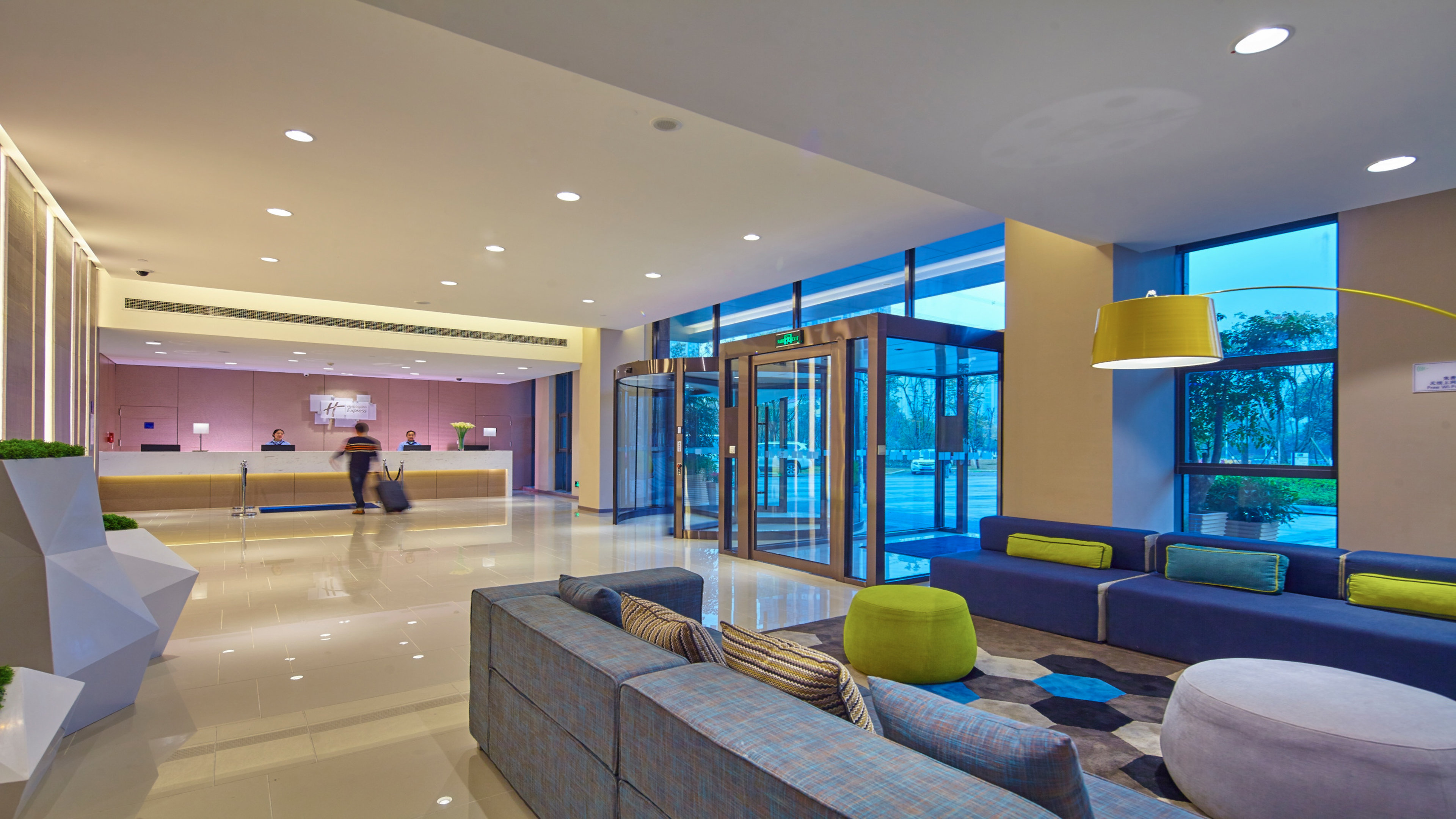 Holiday Inn Express Chongqing University Town 34/55