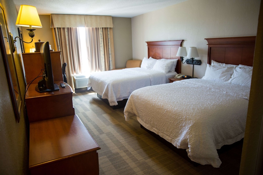 Hampton Inn & Suites Grenada 9/38