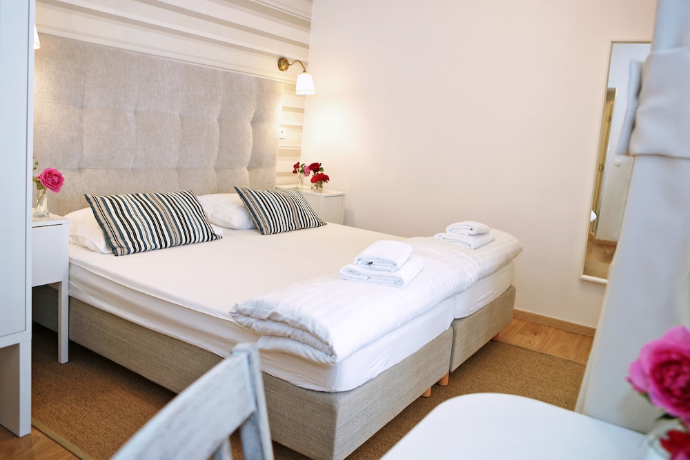 HOTEL DELFIN 38/69