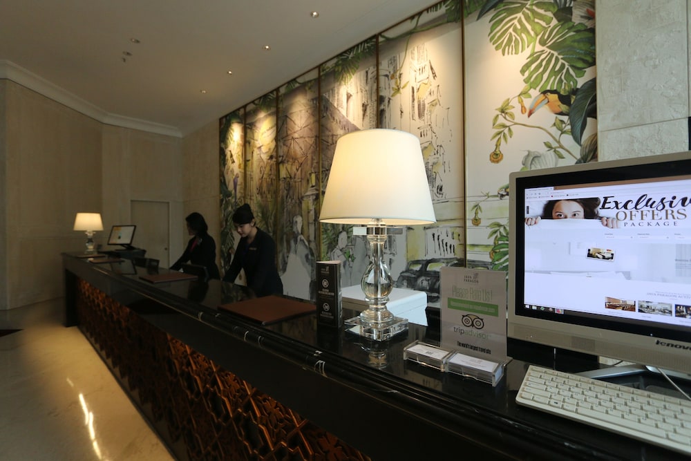 Java Paragon Hotel And Residences 49/76