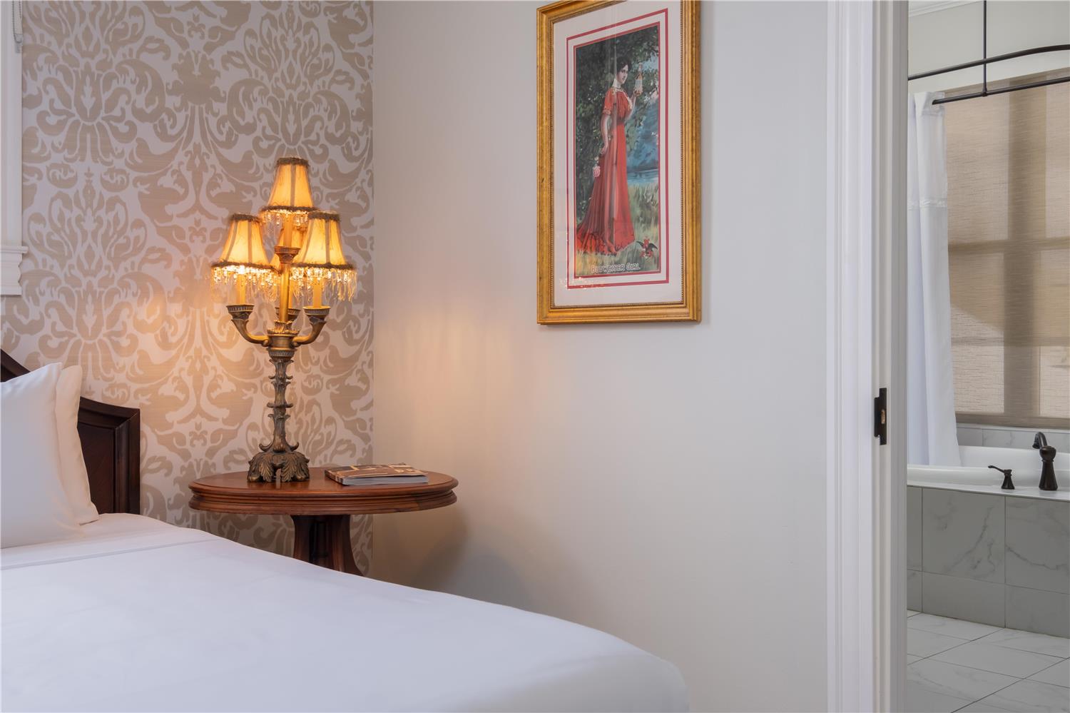 Deluxe, King Bed, Bathtub