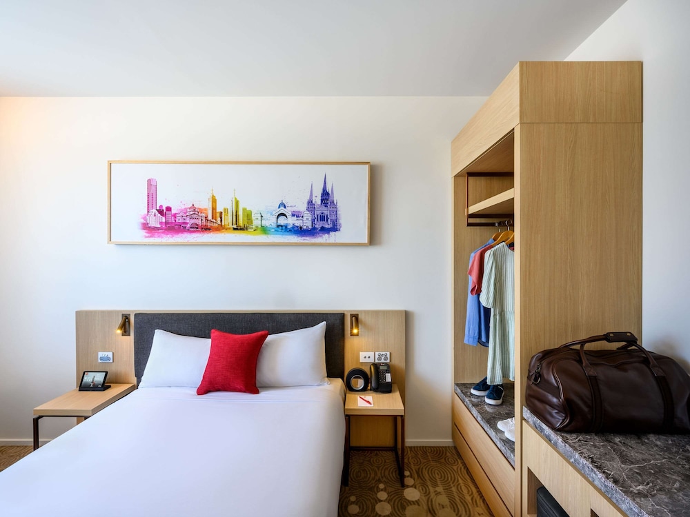 Ibis Melbourne Central 19/68