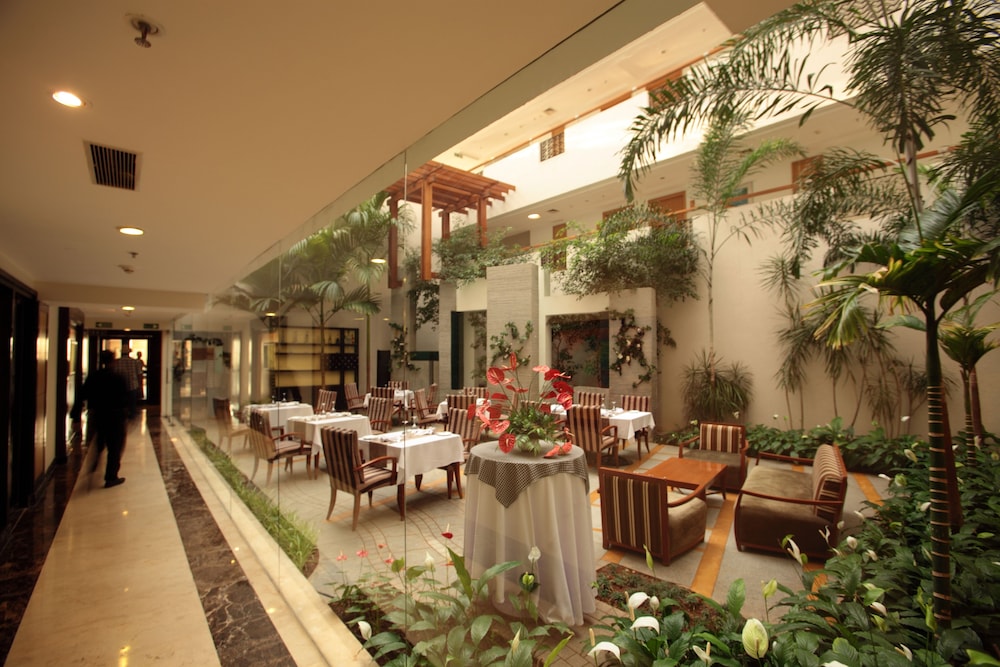 Ellaa Hotel 45/58