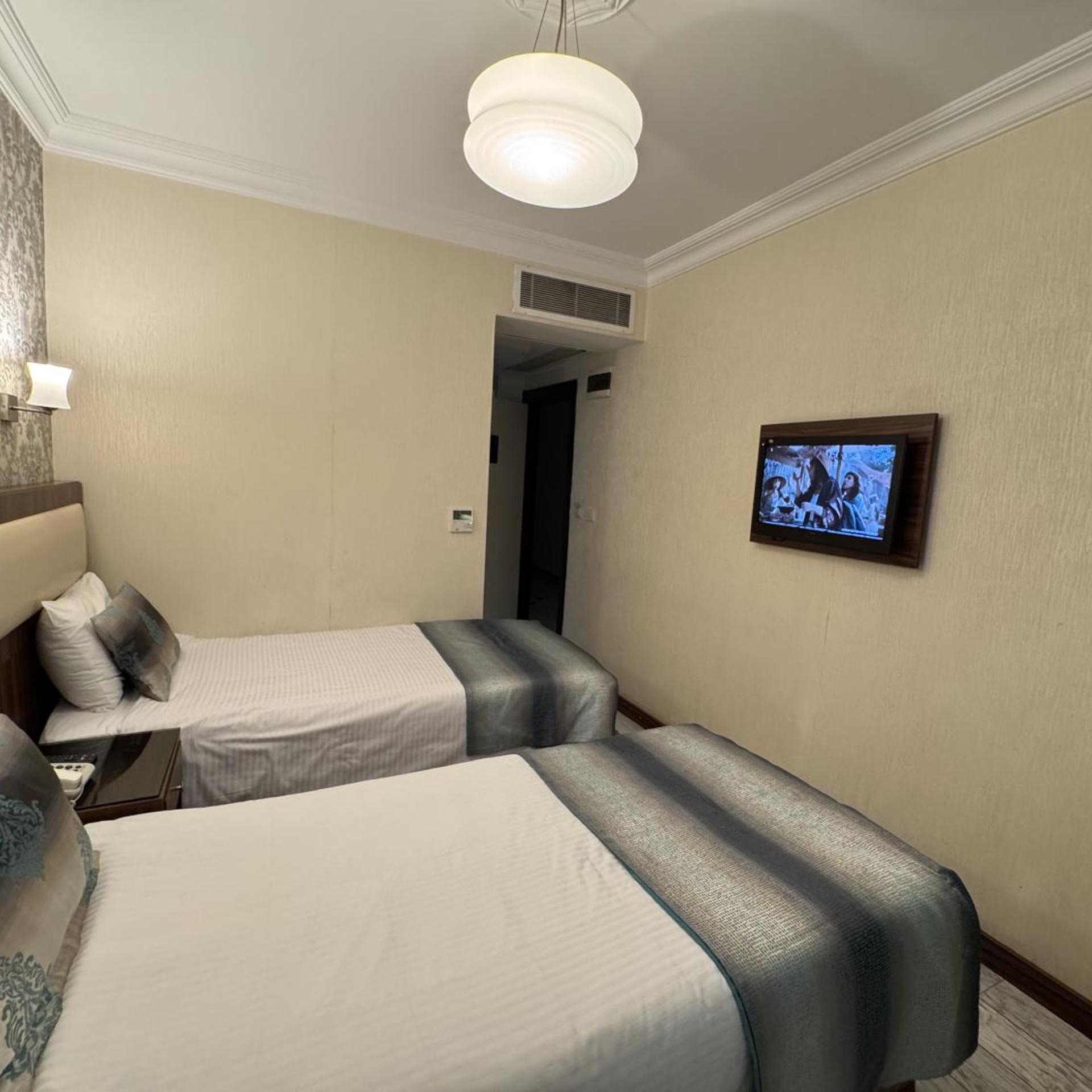 BULVAR HOTEL 23/50