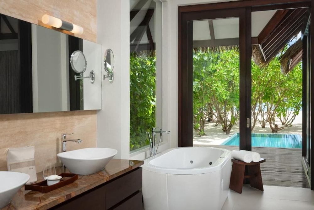 Heritance Aarah Maldives 86/87
