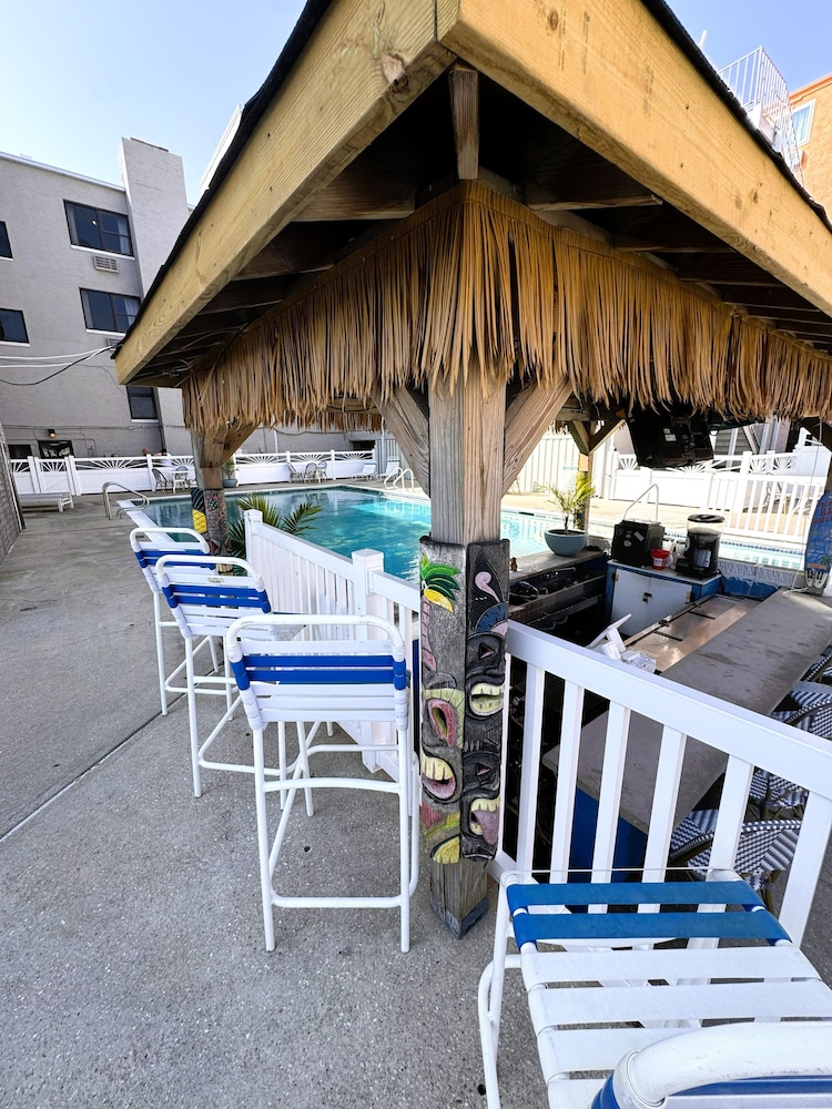 Oceanic Hotel 36/50