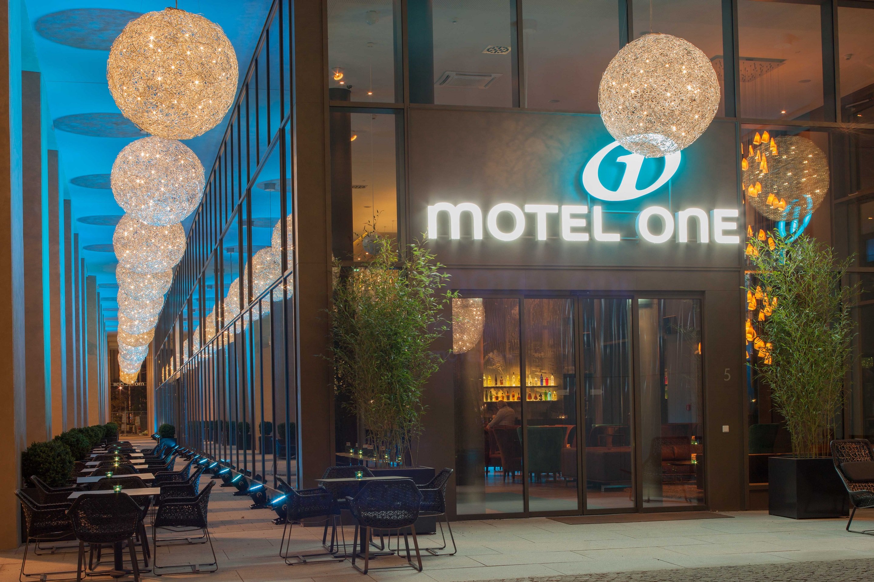 Motel One Dresden Am Zwinger 2/28