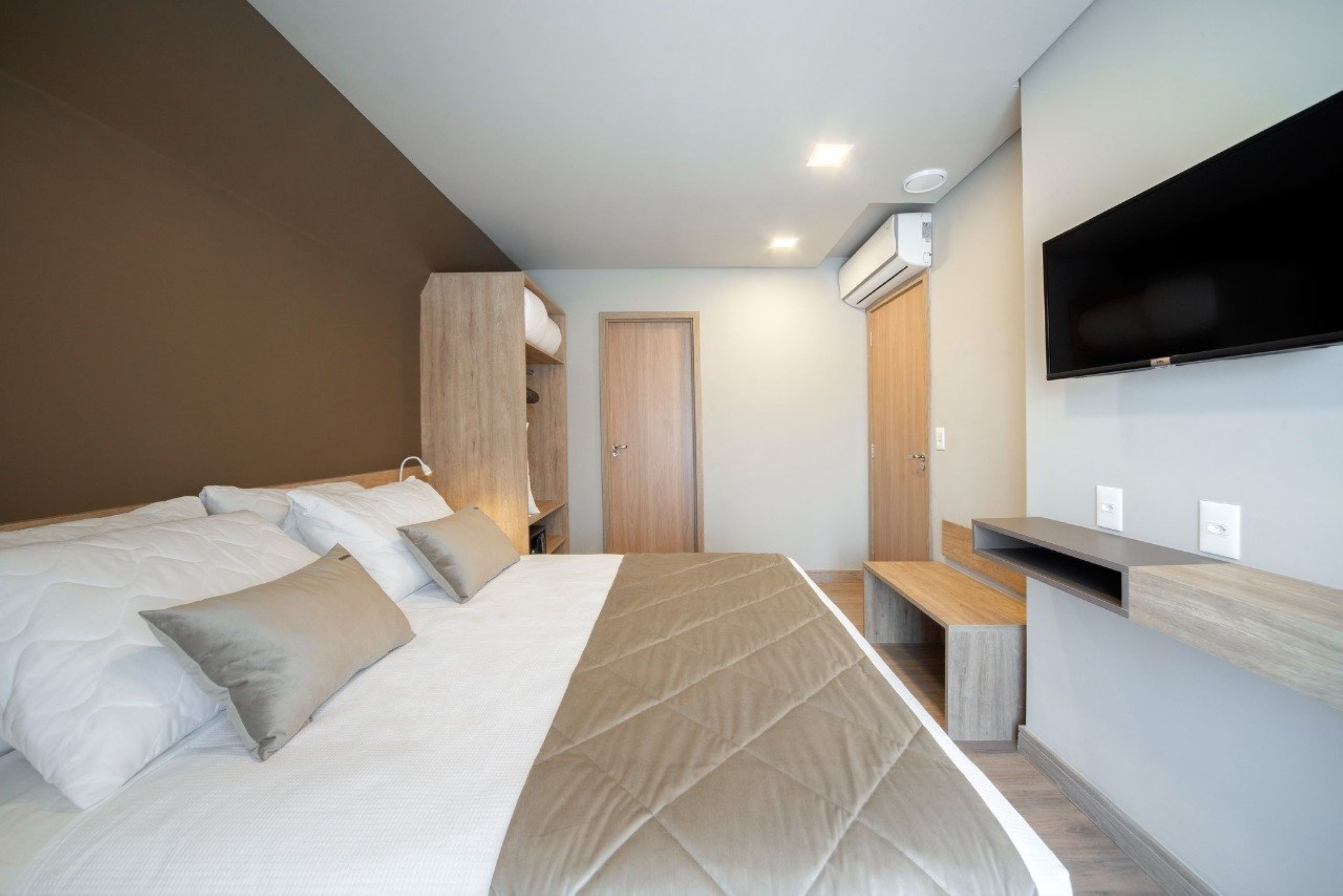 family luxury capacity 1