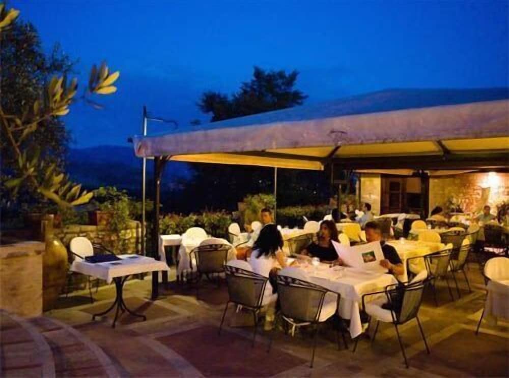 Ristorante La Bastiglia Hotel 25/50