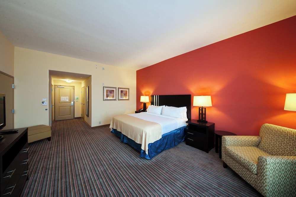 HOLIDAY INN TITUSVILLE KENNEDY SPACE CENTER 30/76