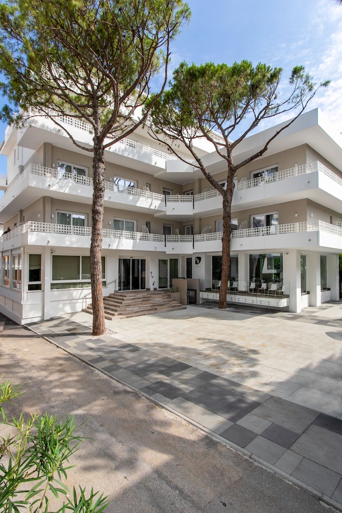 Hotel Greif 7/50