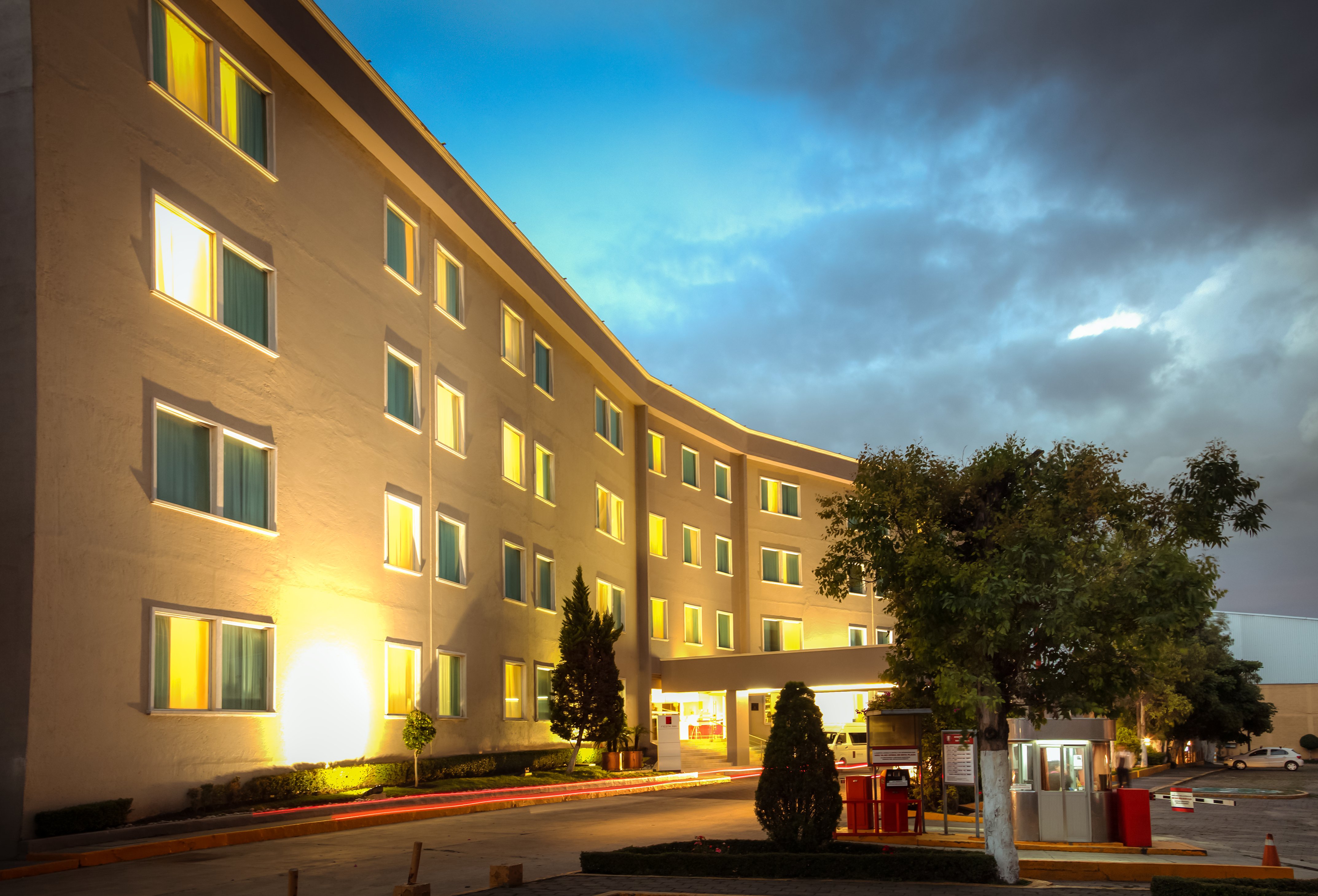 Fiesta Inn Express Perinorte 78/84