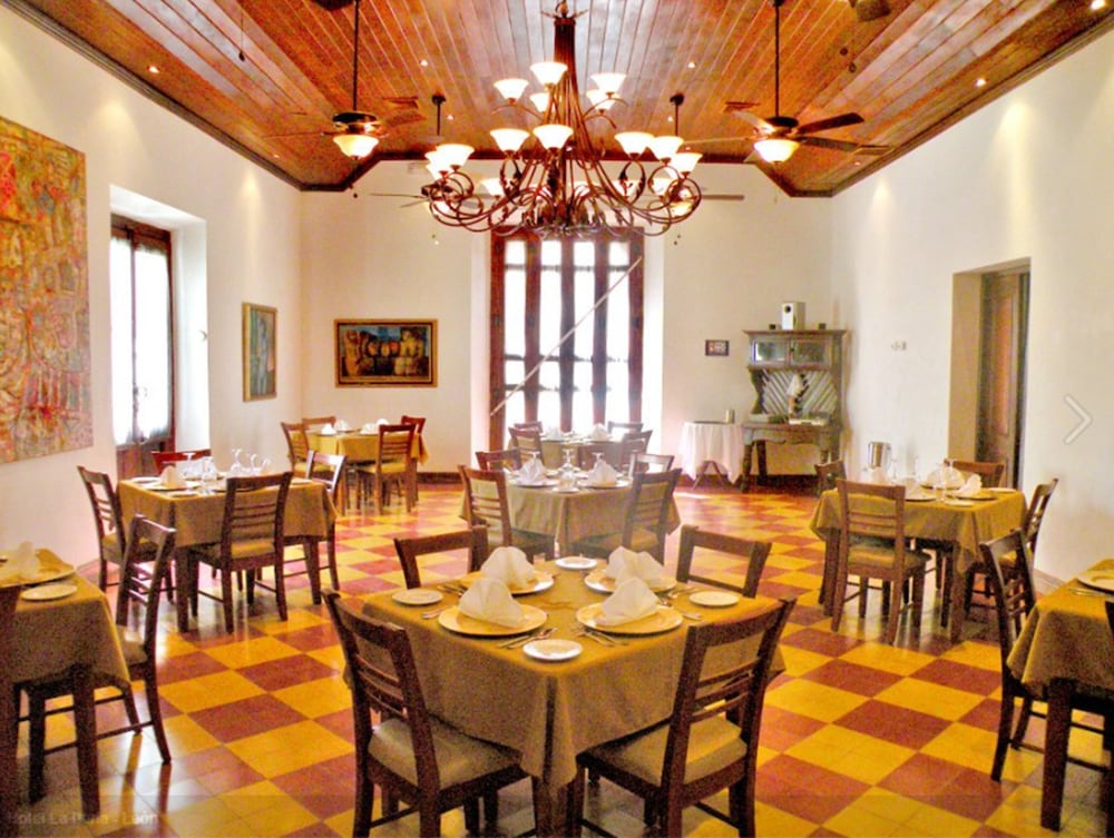 Hotel La Perla 37/50