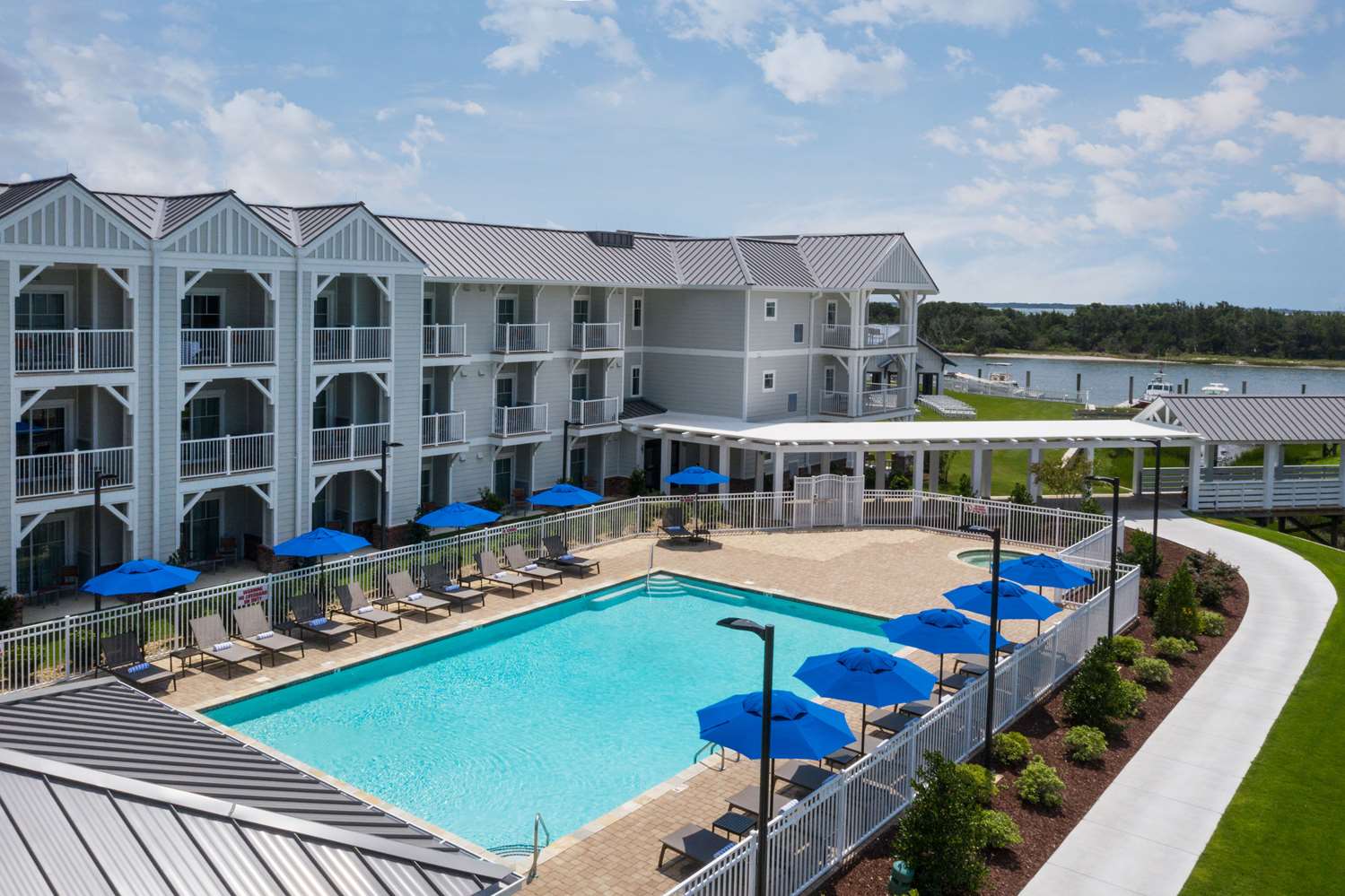Beaufort Hotel NC 48/48