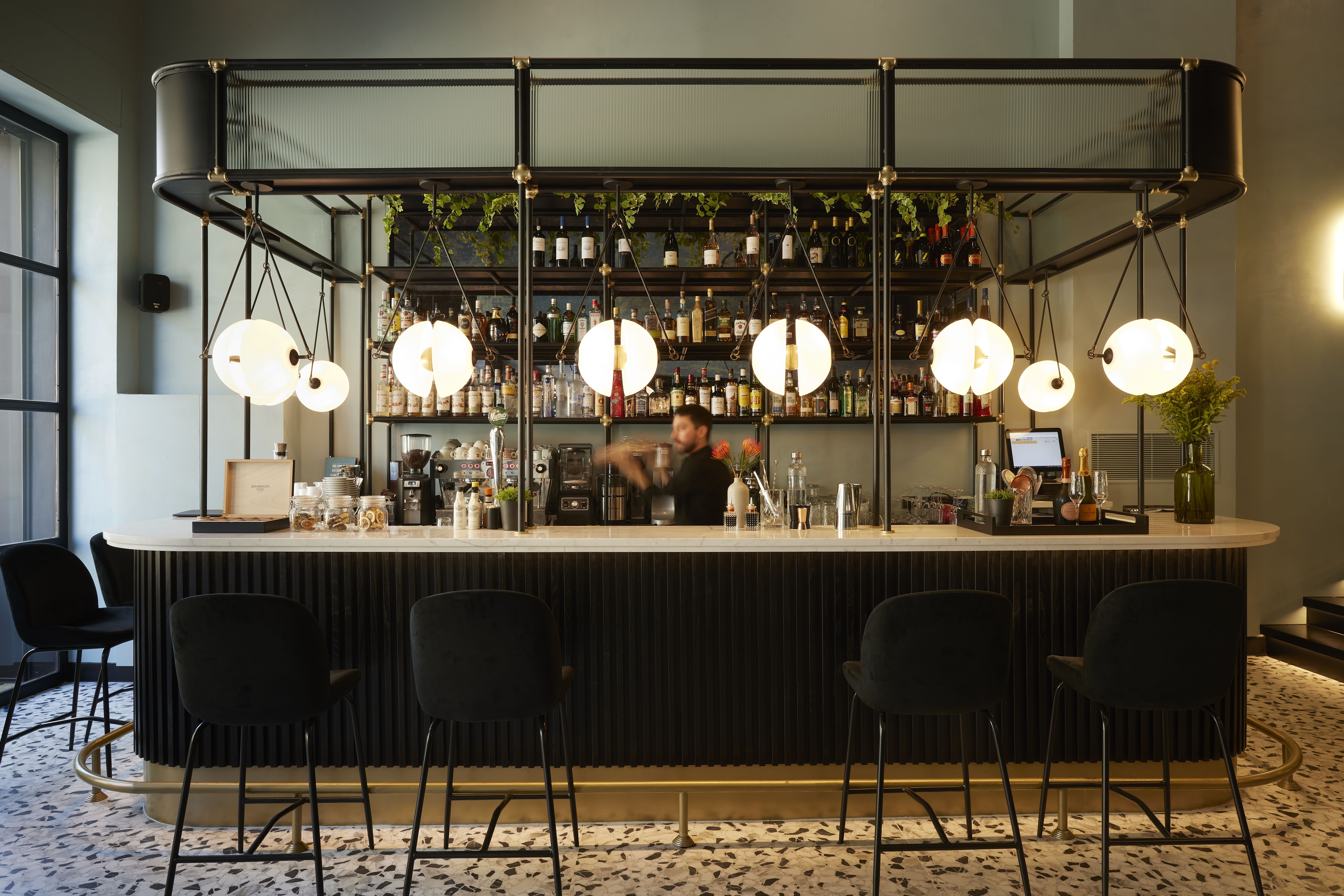 The Port Square Hotel 18/22