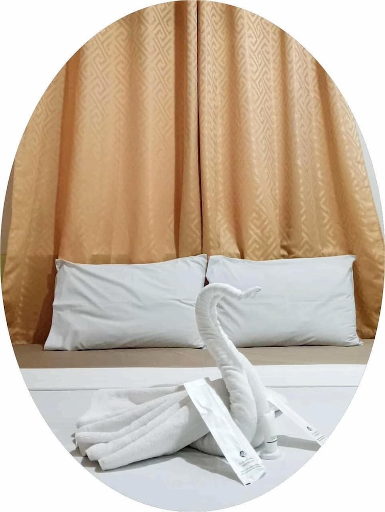 Sulit Budget Hotel 16/24