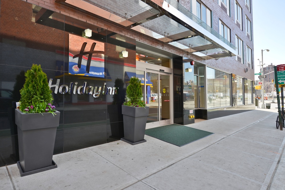 Holiday Inn Lower East Side 11/45