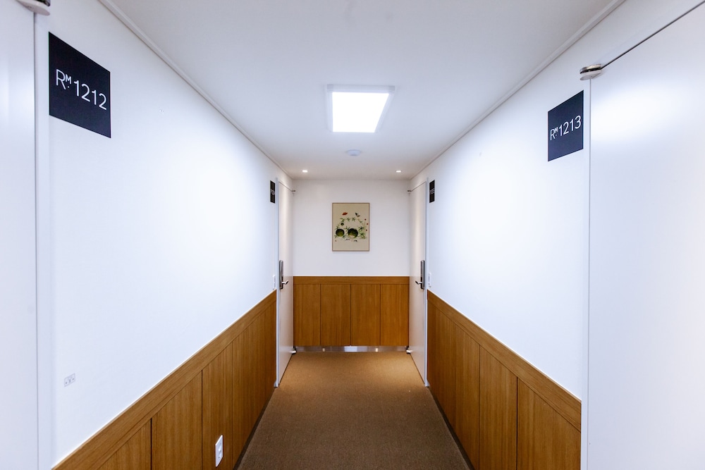 Step Inn Myeongdong 2 5/53