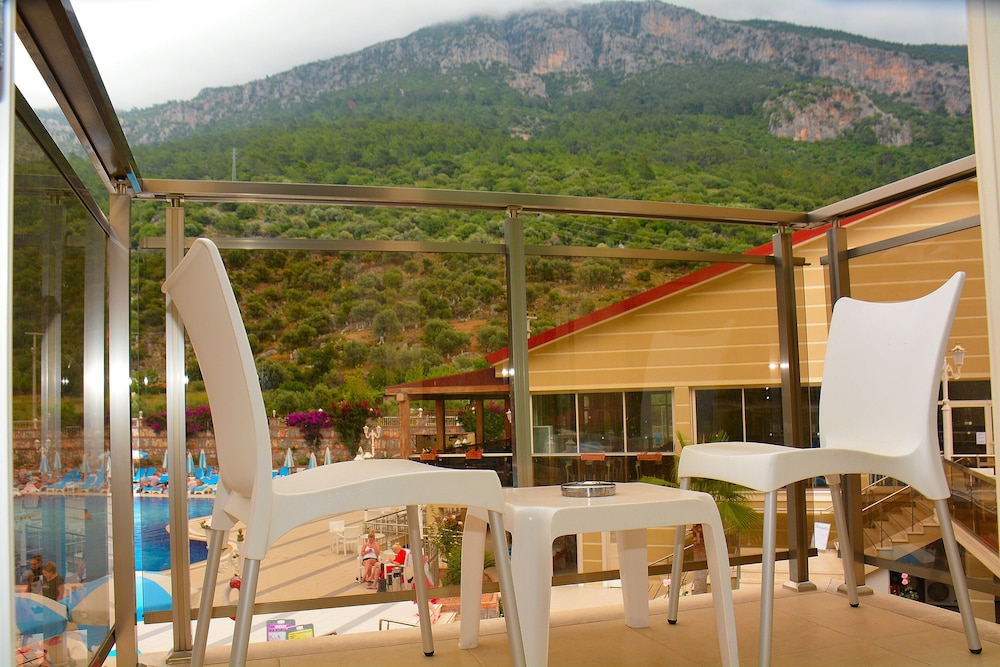 Marcan Resort Hotel 36/42