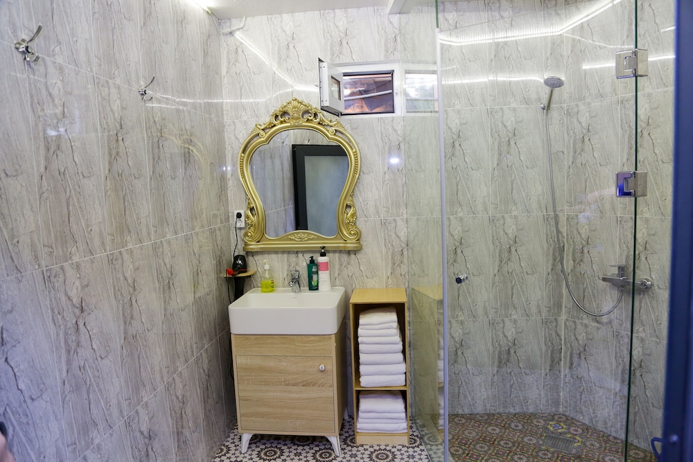 Hotel Hon Saroy 39/39