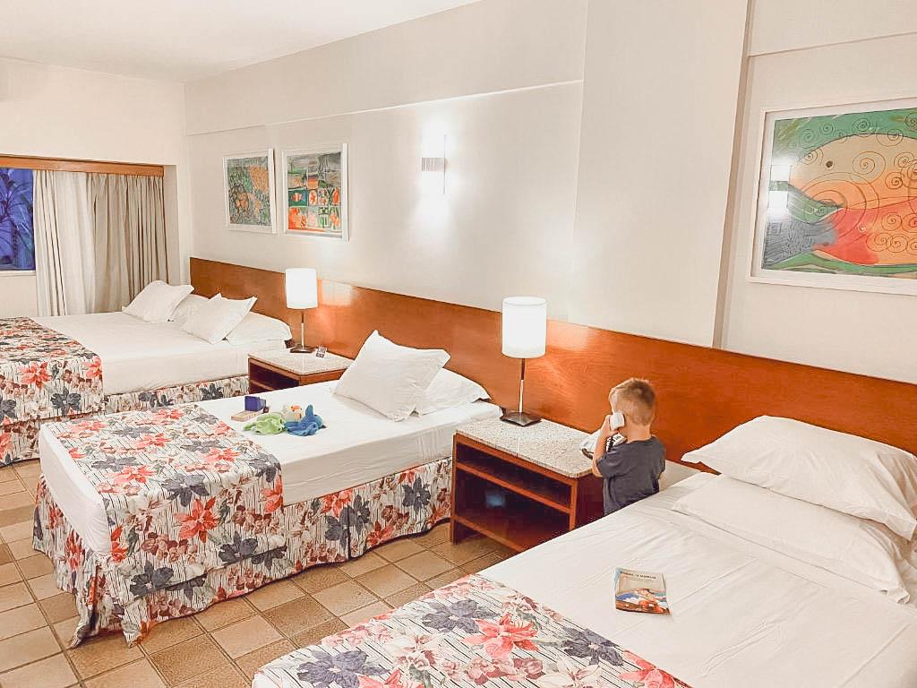 Room, Quadruple
