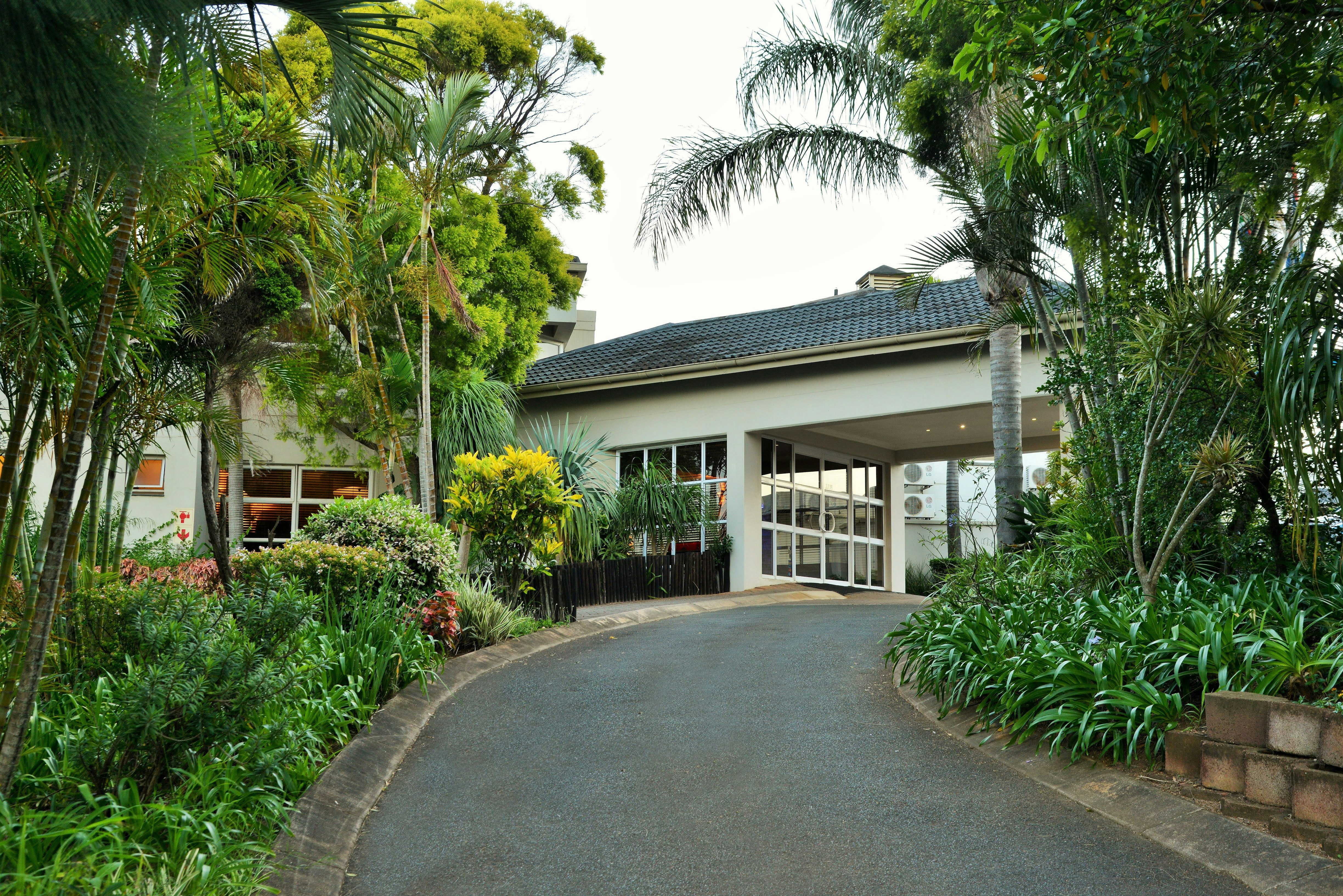 Bon Hotel Empangeni 75/79