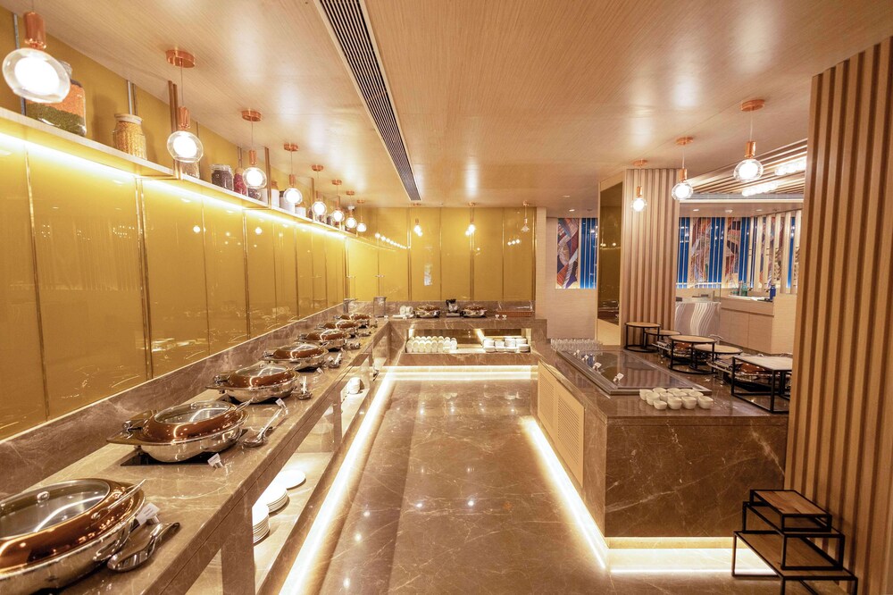 Golden Tulip Bhopal 25/50
