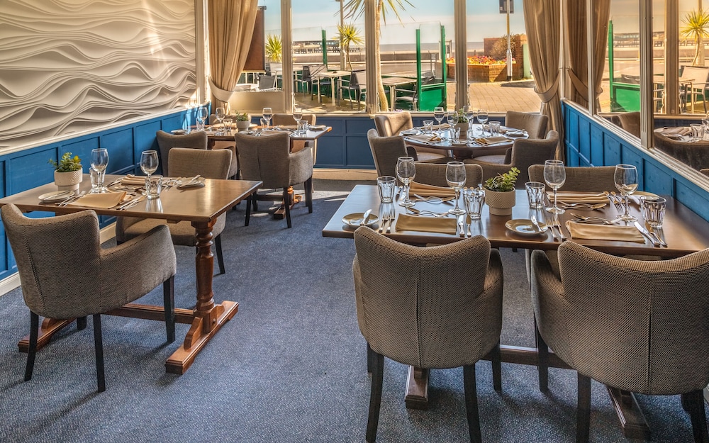 Dunkerley's Restaurant and Hotel 22/32