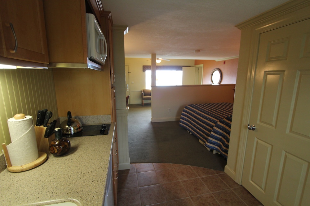 Innseason Resorts Harborwalk 25/50